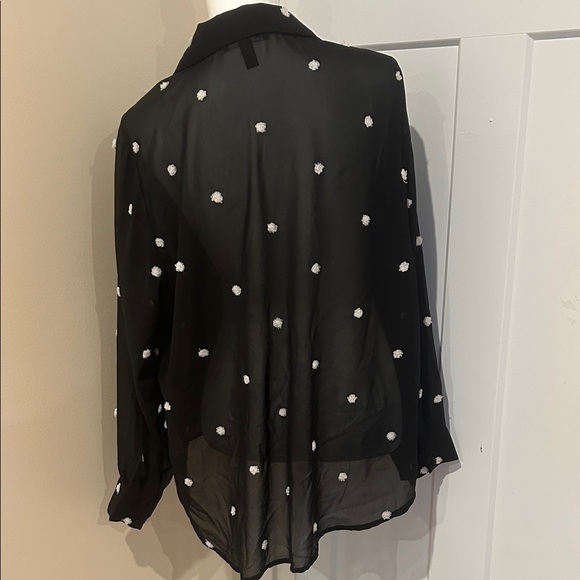 INC International Concepts Black Blouse with White Accents - Picture 2 of 3